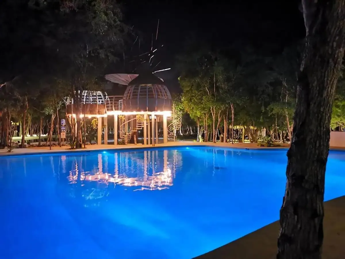 Residence 8 Min From The Beach Puerto Morelos Mexiko